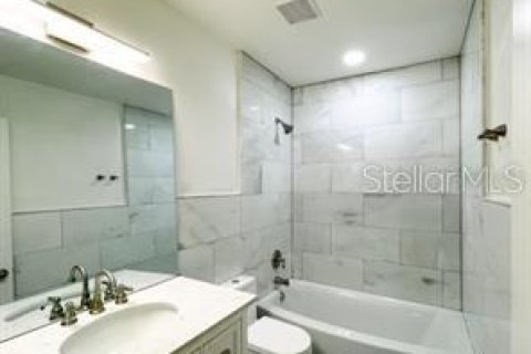 Apartment in Lakeland, Florida 1 bedroom, 61.32 sq.m. № 2425981 - photo 4