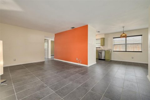 Villa ou maison à vendre à Saint Petersburg, Floride: 2 chambres, 102.56 m2 № 2408069 - photo 7
