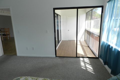 Copropriété à vendre à Royal Palm Beach, Floride: 2 chambres, 108.23 m2 № 2077536 - photo 12