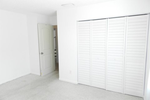 Copropriété à vendre à Royal Palm Beach, Floride: 2 chambres, 108.23 m2 № 2077536 - photo 9