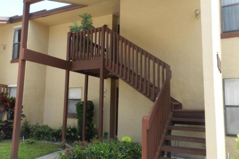 Condo à Royal Palm Beach, Floride, 2 chambres  № 2077536