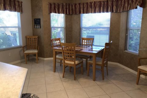 Casa en alquiler en Lady Lake, Florida, 3 dormitorios, 191.84 m2 № 1822439 - foto 4