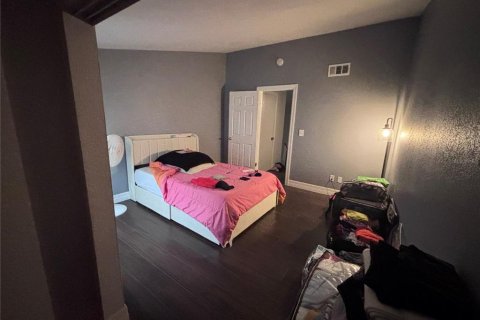 Townhouse in Tampa, Florida 2 bedrooms, 96.99 sq.m. № 2167225 - photo 17