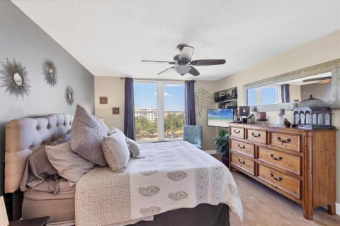 Condominio en venta en Bradenton, Florida, 1 dormitorio, 113.15 m2 № 1638091 - foto 20