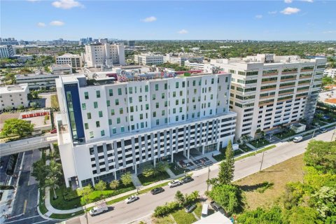 Propiedad comercial en venta en Aventura, Florida № 1102414 - foto 24