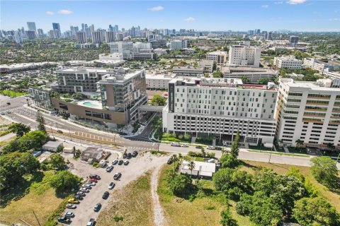 Propiedad comercial en venta en Aventura, Florida № 1102414 - foto 21