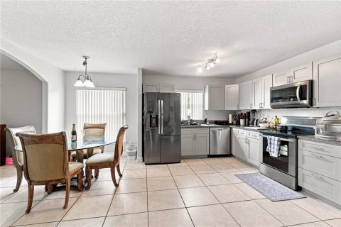 Casa en venta en Lake Mary, Florida, 4 dormitorios, 182.09 m2 № 2295375 - foto 10