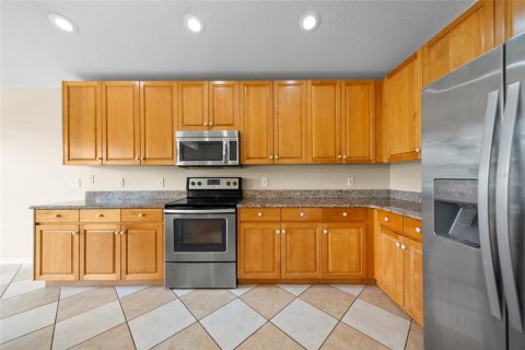 Casa en venta en Land O' Lakes, Florida, 4 dormitorios, 228.17 m2 № 1846716 - foto 13