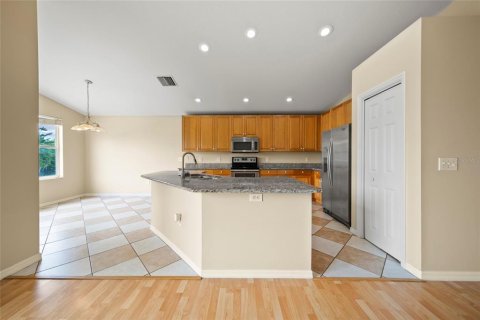 Casa en venta en Land O' Lakes, Florida, 4 dormitorios, 228.17 m2 № 1846716 - foto 10
