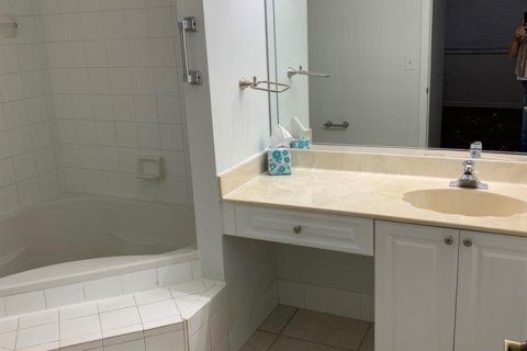 Condo in Wellington, Florida, 2 bedrooms  № 2261502 - photo 7