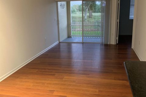 Condo in Wellington, Florida, 2 bedrooms  № 2261502 - photo 4
