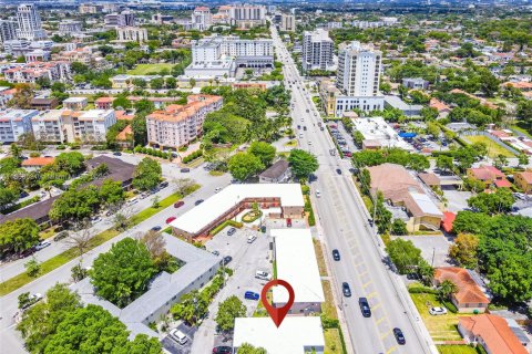 Apartamento en alquiler en Coral Gables, Florida, 2 dormitorios, 83.61 m2 № 1896882 - foto 21