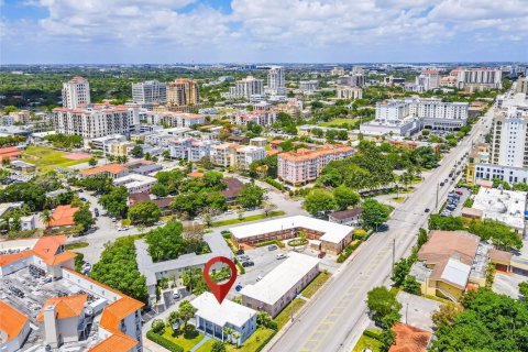 Apartamento en alquiler en Coral Gables, Florida, 2 dormitorios, 83.61 m2 № 1896882 - foto 20