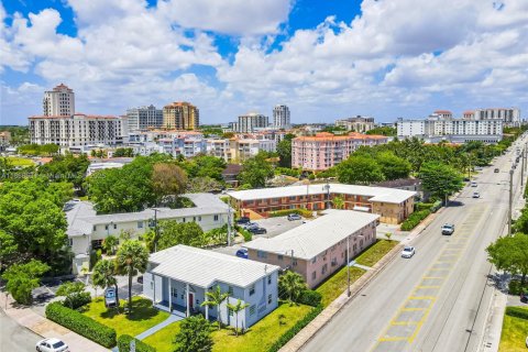 Apartamento en alquiler en Coral Gables, Florida, 2 dormitorios, 83.61 m2 № 1896882 - foto 19