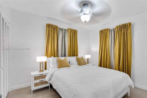 Apartamento en alquiler en Coral Gables, Florida, 2 dormitorios, 83.61 m2 № 1896882 - foto 11