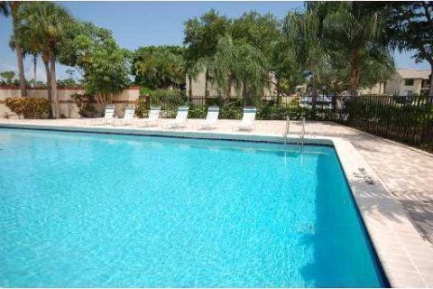 Adosado en alquiler en Boca Raton, Florida, 4 dormitorios, 191.29 m2 № 1229150 - foto 1