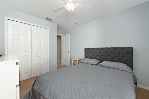 House in Davenport, Florida 4 bedrooms, 143.26 sq.m. № 1798005 - photo 27
