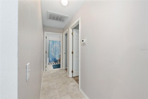 House in Davenport, Florida 4 bedrooms, 143.26 sq.m. № 1798005 - photo 25