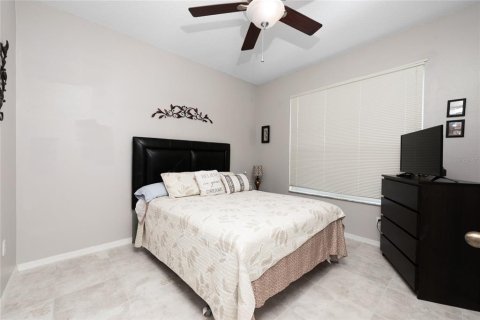 House in Davenport, Florida 4 bedrooms, 143.26 sq.m. № 1798005 - photo 30