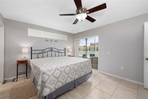 House in Davenport, Florida 4 bedrooms, 143.26 sq.m. № 1798005 - photo 22