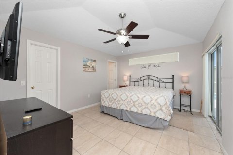 House in Davenport, Florida 4 bedrooms, 143.26 sq.m. № 1798005 - photo 20