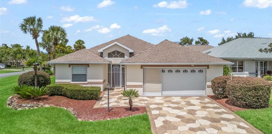 Casa en Summerfield, Florida 3 dormitorios, 143.35 m2 № 1917993