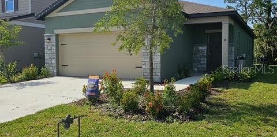 House in Parrish, Florida 3 bedrooms, 126.81 sq.m. № 1720972