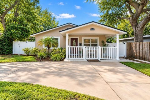 Villa ou maison à Saint Petersburg, Floride 3 chambres, 105.91 m2 № 2411696