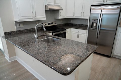 Townhouse in Orlando, Florida 3 bedrooms, 180.69 sq.m. № 2238249 - photo 10