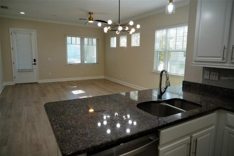 Townhouse in Orlando, Florida 3 bedrooms, 180.69 sq.m. № 2238249 - photo 8