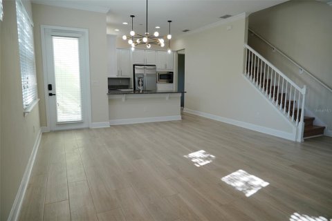 Townhouse in Orlando, Florida 3 bedrooms, 180.69 sq.m. № 2238249 - photo 12