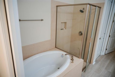 Townhouse in Orlando, Florida 3 bedrooms, 180.69 sq.m. № 2238249 - photo 17