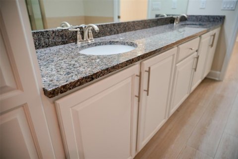 Townhouse in Orlando, Florida 3 bedrooms, 180.69 sq.m. № 2238249 - photo 16