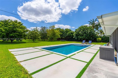 House in Homestead, Florida 3 bedrooms, 213.49 sq.m. № 1738826 - photo 25