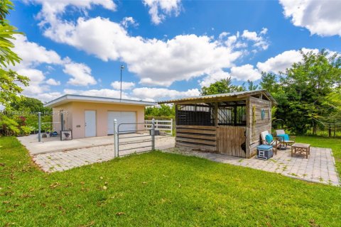 House in Homestead, Florida 3 bedrooms, 213.49 sq.m. № 1738826 - photo 3