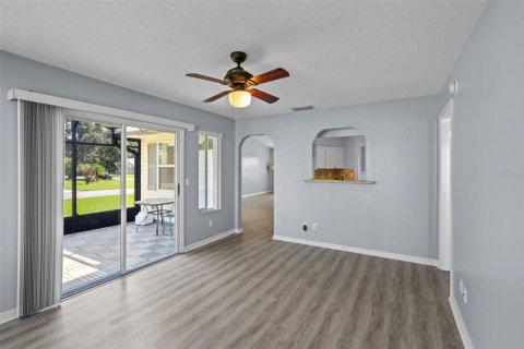House in Leesburg, Florida 3 bedrooms, 153.1 sq.m. № 1856767 - photo 13