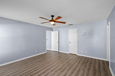 House in Leesburg, Florida 3 bedrooms, 153.1 sq.m. № 1856767 - photo 16