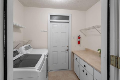House in Leesburg, Florida 3 bedrooms, 153.1 sq.m. № 1856767 - photo 24