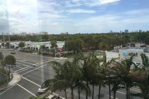 Купить коммерческую недвижимость в Норт-Майами, Флорида № 2005521 - фото 6