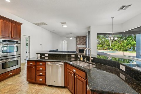 House in STONEYBROOK HILLS in Mount Dora, Florida 4 bedrooms, 319.77 sq.m. № 1810598 - photo 23