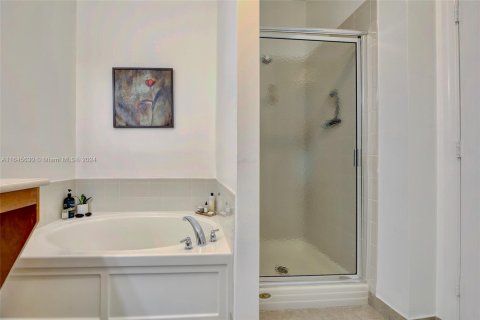 Condo in Miramar, Florida, 3 bedrooms  № 1469948 - photo 26