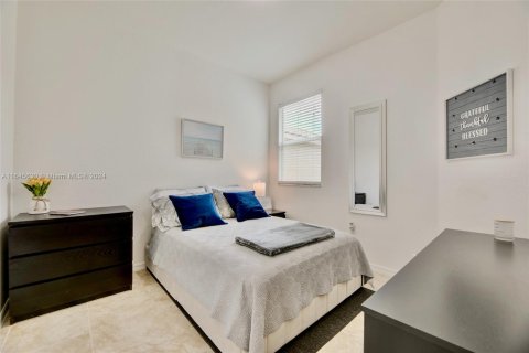 Condo in Miramar, Florida, 3 bedrooms  № 1469948 - photo 27
