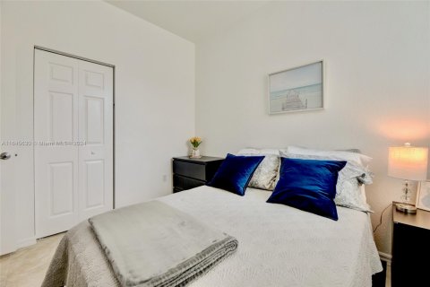 Condo in Miramar, Florida, 3 bedrooms  № 1469948 - photo 28