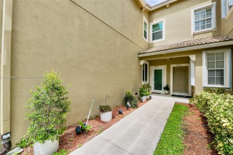 Condo in Miramar, Florida, 3 bedrooms  № 1469948 - photo 3