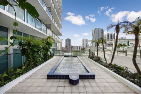 Copropriété à vendre à Miami, Floride: 2 chambres, 94.11 m2 № 2001168 - photo 23