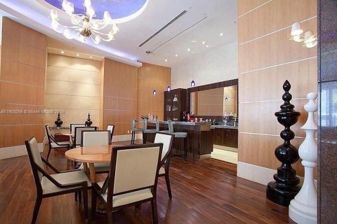 Снять в аренду кондоминиум в Майами, Флорида 1 спальня, 74.88м2, № 1954728 - фото 24