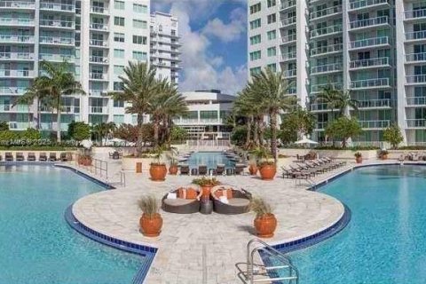 Снять в аренду кондоминиум в Майами, Флорида 1 спальня, 74.88м2, № 1954728 - фото 13