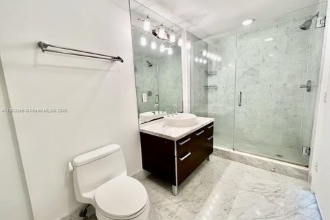Снять в аренду кондоминиум в Майами, Флорида 1 спальня, 74.88м2, № 1954728 - фото 7