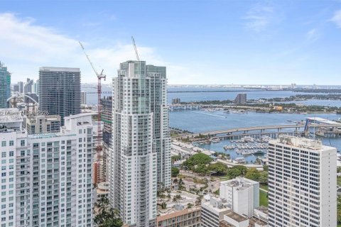 Снять в аренду кондоминиум в Майами, Флорида 1 спальня, 74.88м2, № 1954728 - фото 30