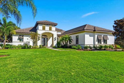 Villa ou maison à Winter Haven, Floride 4 chambres, 262.45 m2 № 2437159